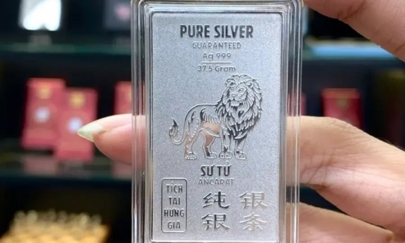 Giá bạc tuần qua: Vẫn tăng dù chịu nhiều sức ép