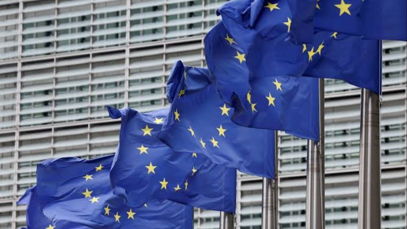 EU sắp đưa Việt Nam khỏi danh sách "không hợp tác về thuế"