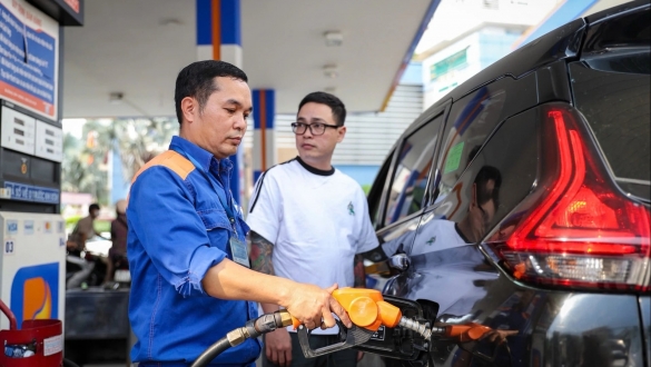Đề xuất cơ chế giá xăng dầu mới: Các cây xăng được bán giá khác nhau