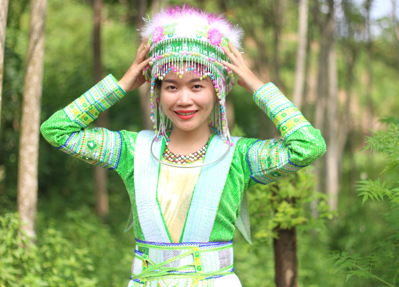 Nét đẹp trong đám cưới của người Mông trắng