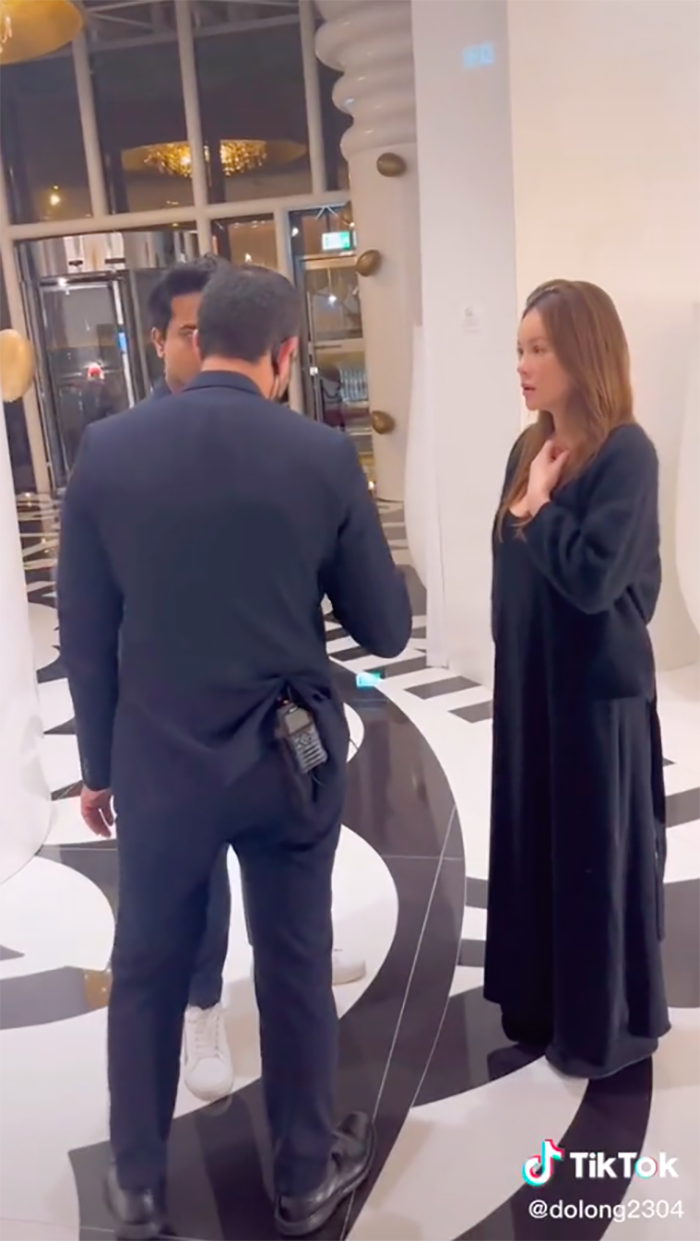 Lý Nhã Kỳ gặp sự cố với chiếc vali đựng kim cương ở nước ngoài