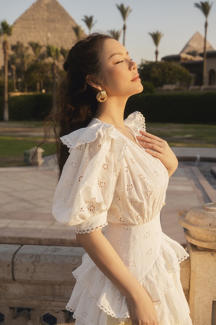 Lý Nhã Kỳ gặp sự cố với chiếc vali đựng kim cương ở nước ngoài