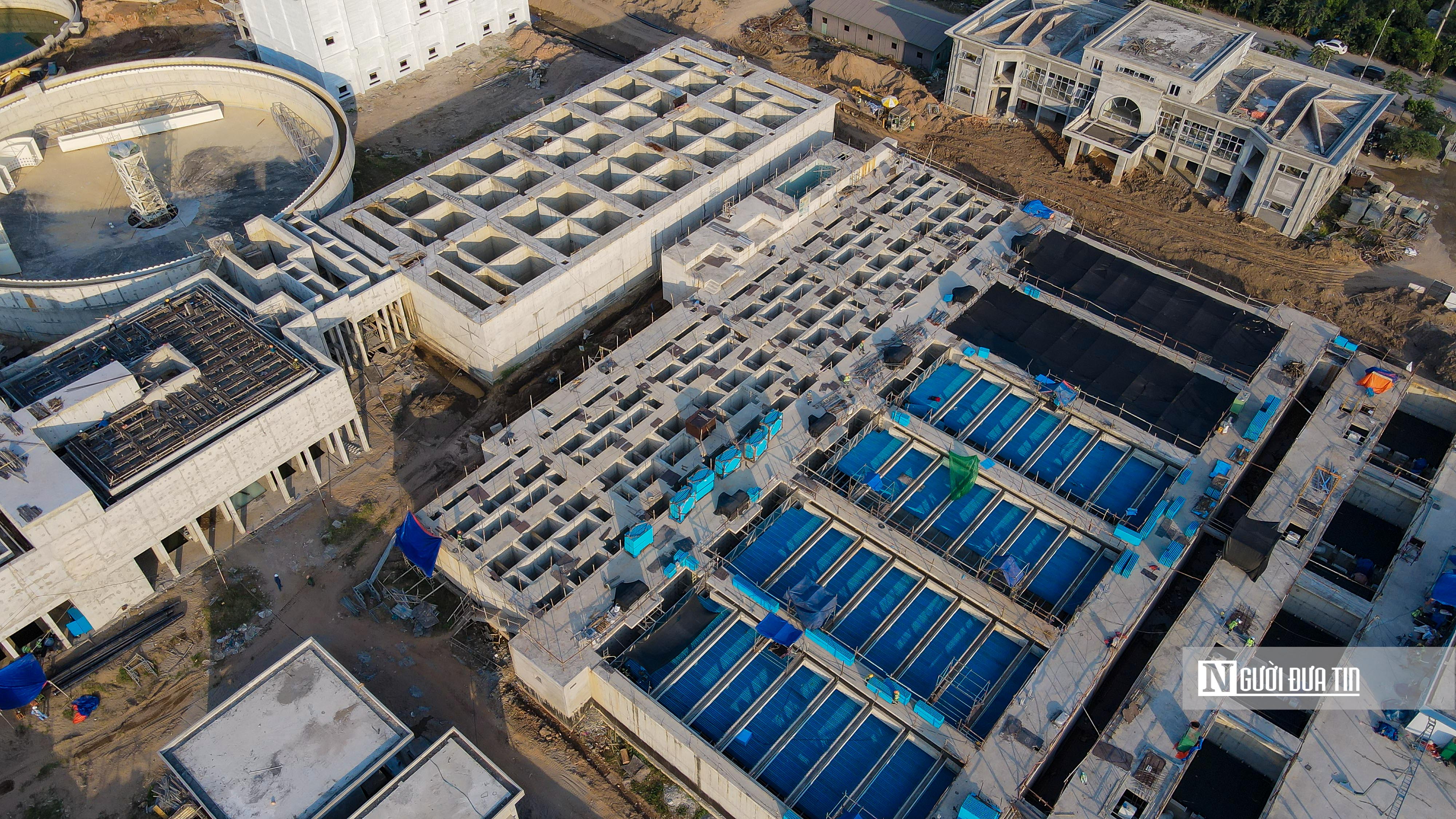 Nhà máy nước mặt sông Hồng ngổn ngang sau 8 năm thi công