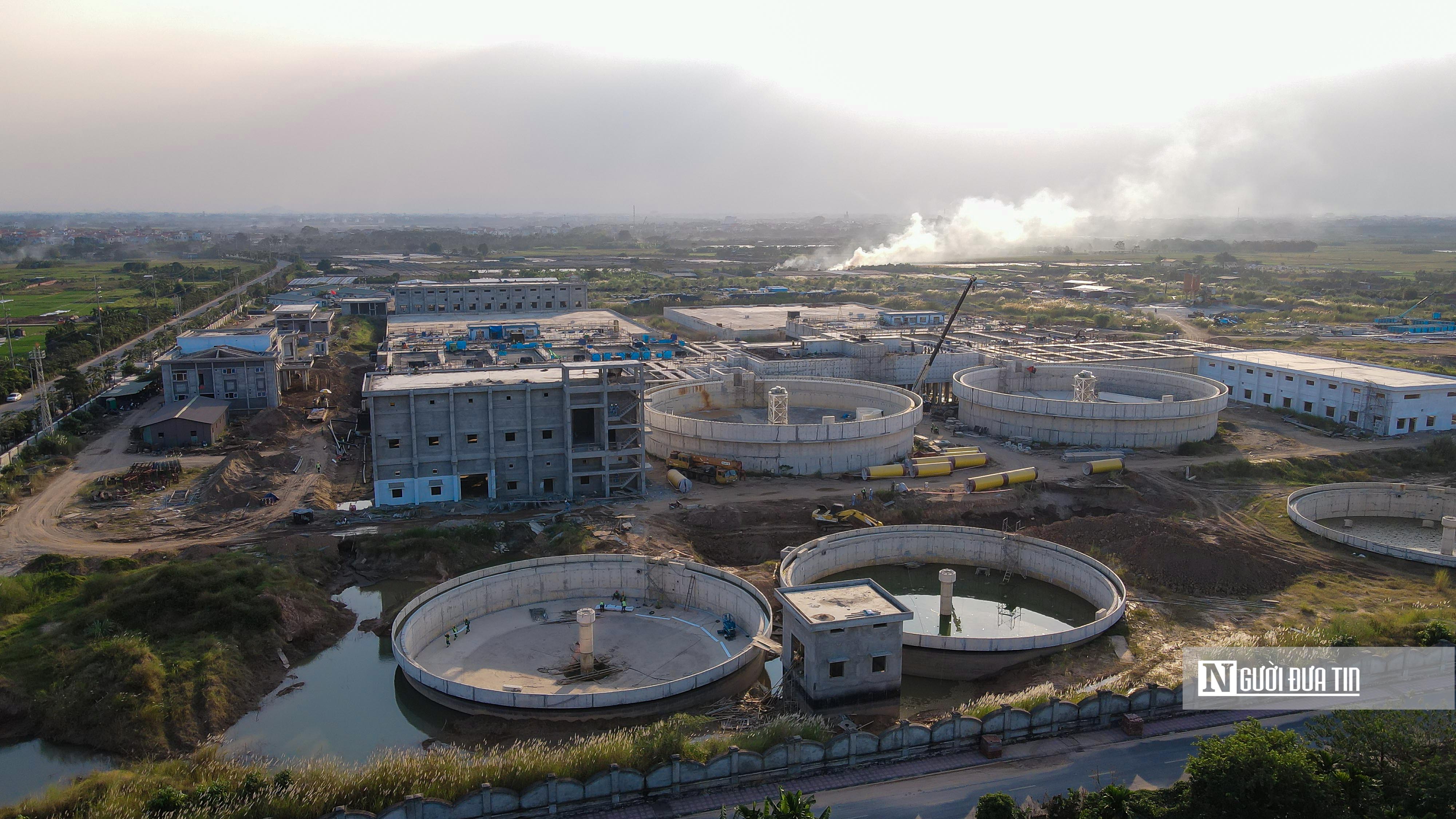 Nhà máy nước mặt sông Hồng ngổn ngang sau 8 năm thi công