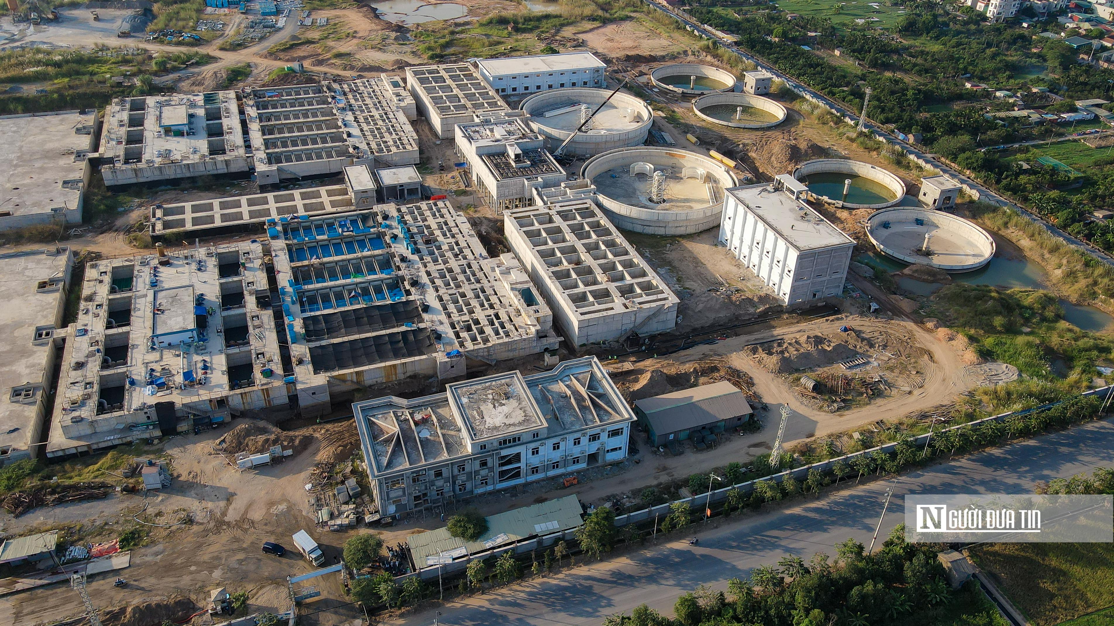 Nhà máy nước mặt sông Hồng ngổn ngang sau 8 năm thi công