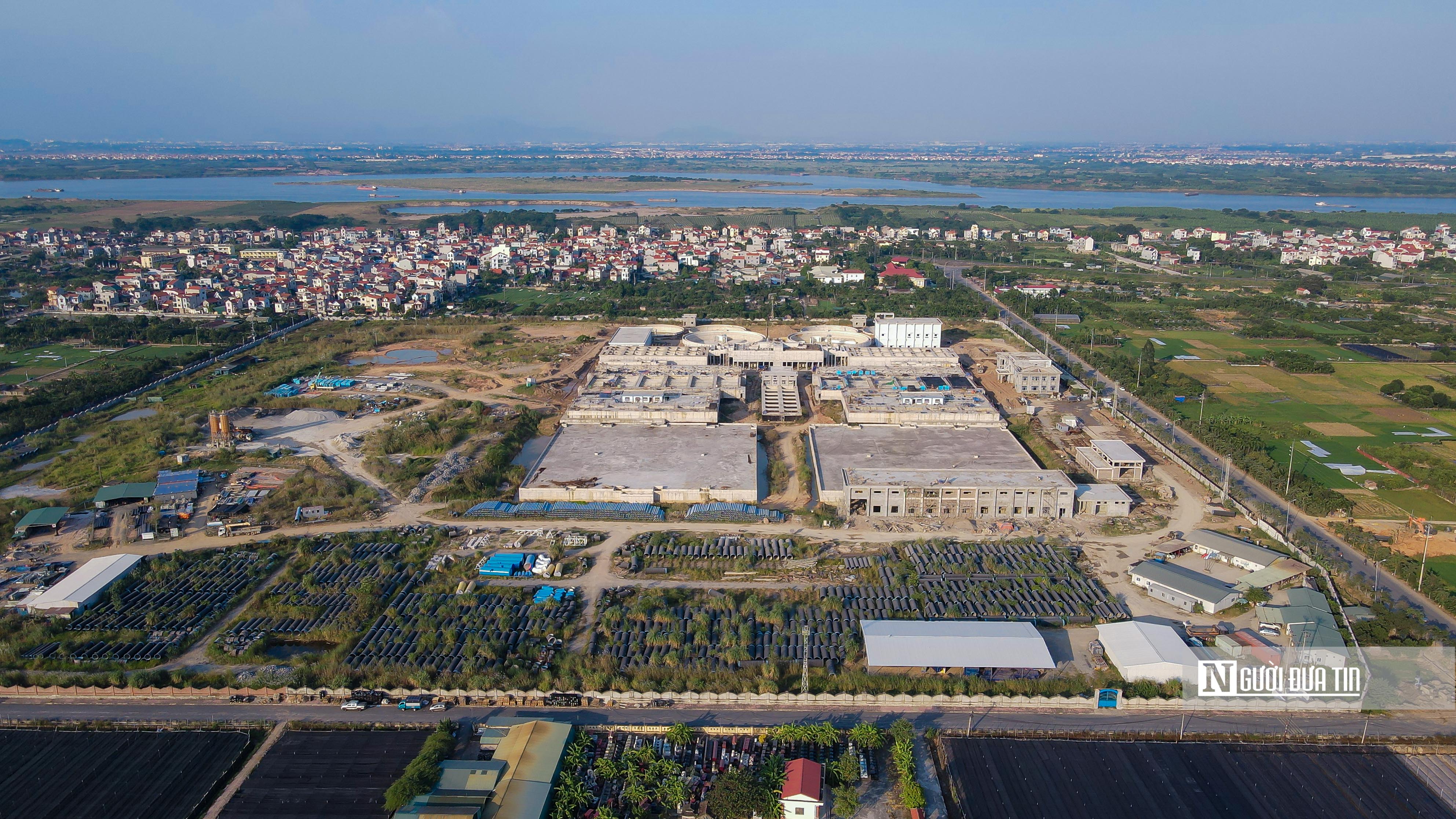 Nhà máy nước mặt sông Hồng ngổn ngang sau 8 năm thi công