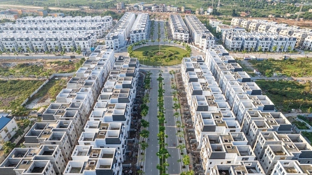 Thị trường thấp tầng: Bí mật của "chiêu thức" cam kết tiền thuê