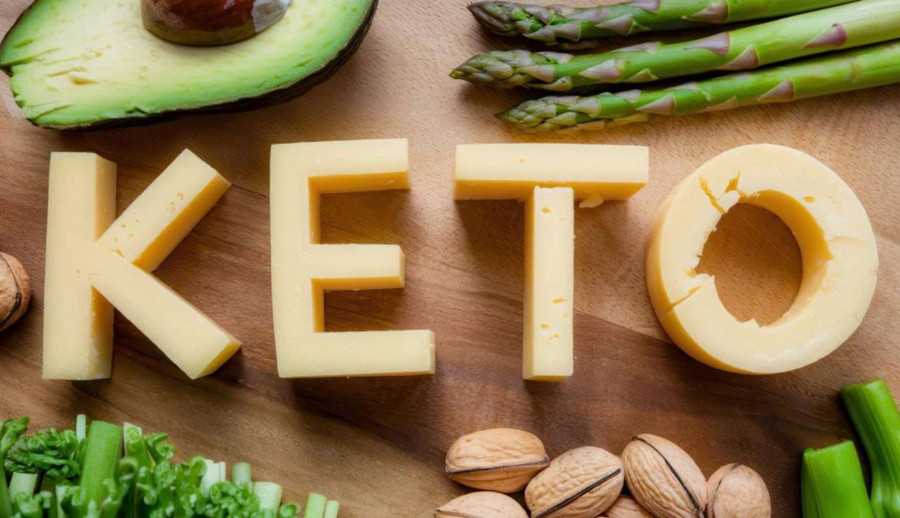 Chế độ ăn kiêng nhiều người áp dụng khiến cholesterol tăng cao