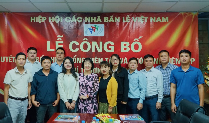 Lễ công bố Quyết định bổ nhiệm Tổng Biên tập và Phó Tổng Biên tập Tạp chí Thương Trường Lễ công bố Quyết định bổ nhiệm Tổng Biên tập và Phó Tổng Biên tập Tạp chí Thương Trường