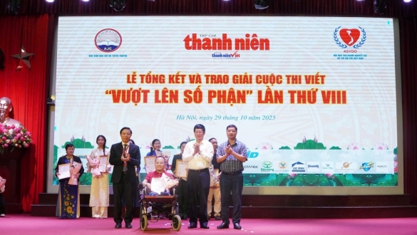 Trao giải Cuộc thi viết “Vượt lên số phận” lần thứ VIII: Tôn vinh nghị lực và khát vọng sống