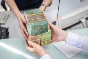 Lãi suất thả nổi lên gần 20%; tỷ giá hạ nhiệt nhanh