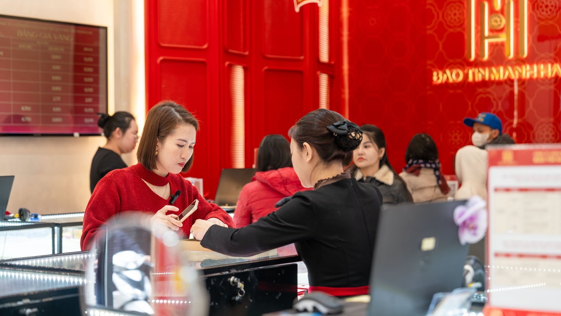 Giá vàng hôm nay 20/10: Tiếp tục giảm sâu Giá vàng hôm nay 20/10: Tiếp tục giảm sâu