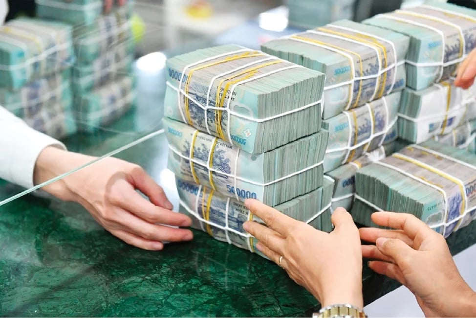 Ngân hàng dồn dập giảm lãi suất; nhiều nhà băng báo lãi lớn Ngân hàng dồn dập giảm lãi suất; nhiều nhà băng báo lãi lớn