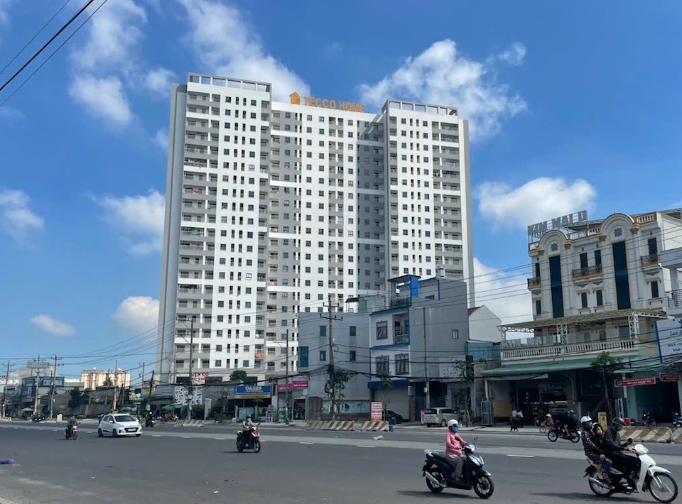 Chưa bàn giao sổ hồng, chủ đầu tư Tecco Home đã ép cư dân đóng tiền