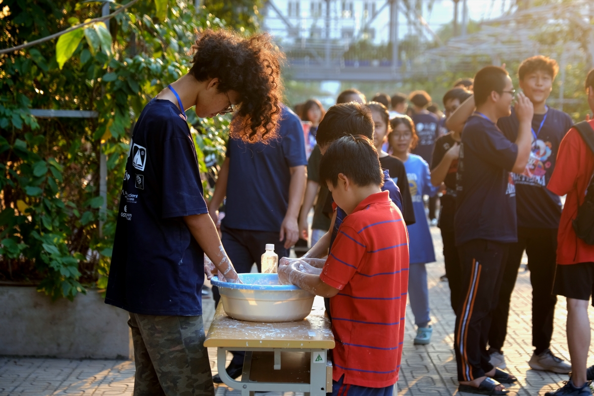 Khám phá hành trình phát triển rực rỡ của khoa học cùng Amsers tại Science Tornado 2024 Khám phá hành trình phát triển rực rỡ của khoa học cùng Amsers tại Science Tornado 2024