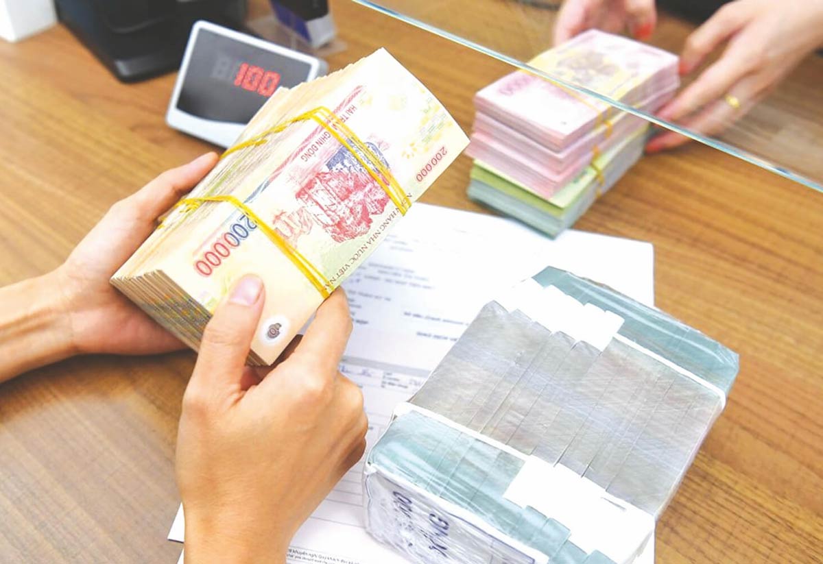 Kỷ lục mới: Mỗi ngày, người dân gửi hơn 2.880 tỷ đồng vào ngân hàng Kỷ lục mới: Mỗi ngày, người dân gửi hơn 2.880 tỷ đồng vào ngân hàng