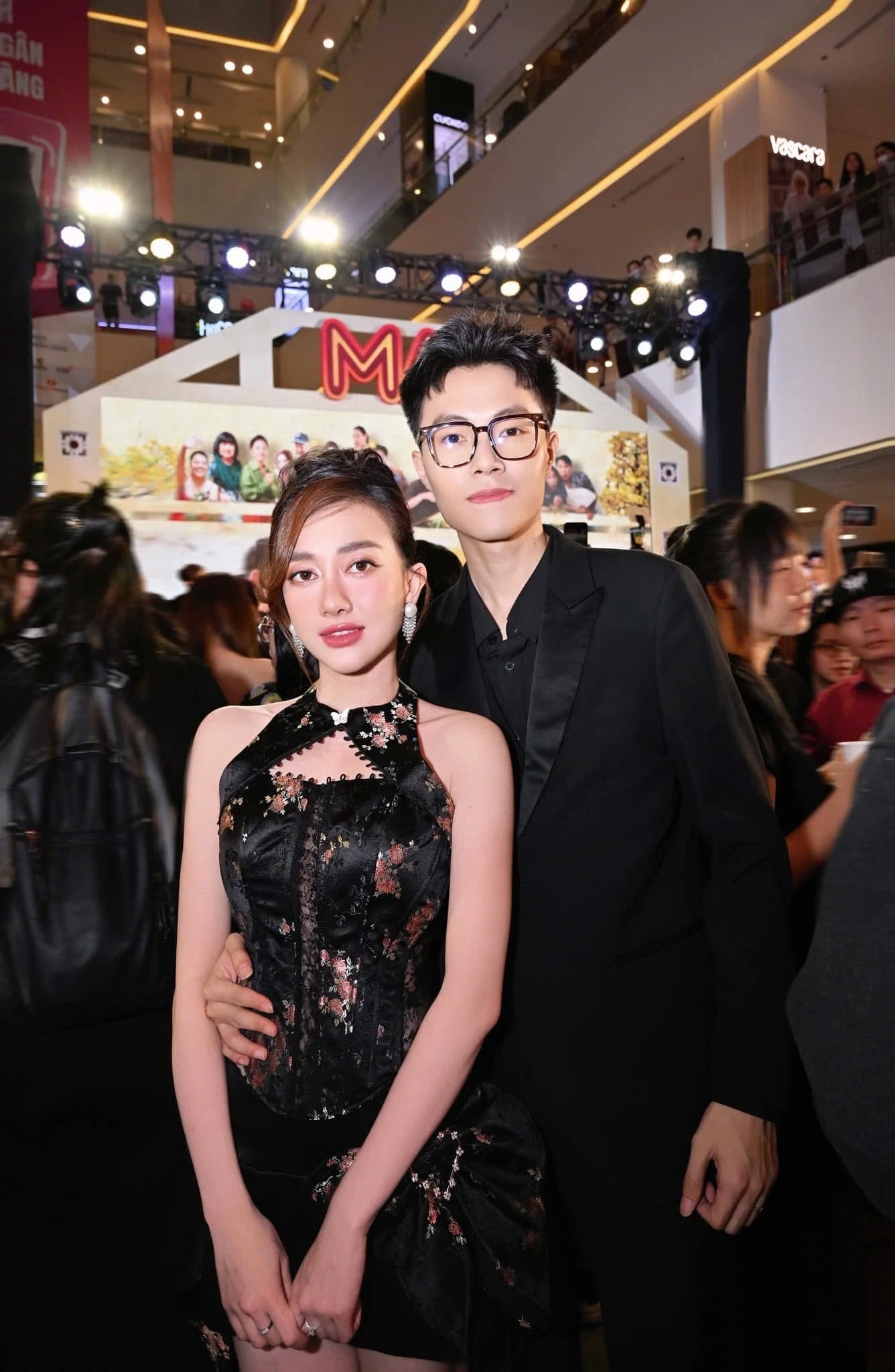 phương lan, phan đat ảnh 1 phuong lan, phan dat anh 1