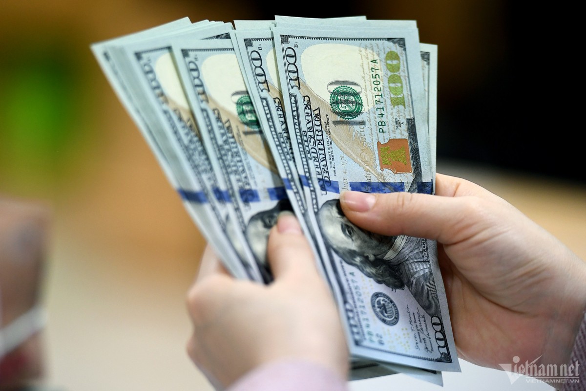 Giá USD thị trường tự do tiếp tục tăng mạnh Giá USD thị trường tự do tiếp tục tăng mạnh