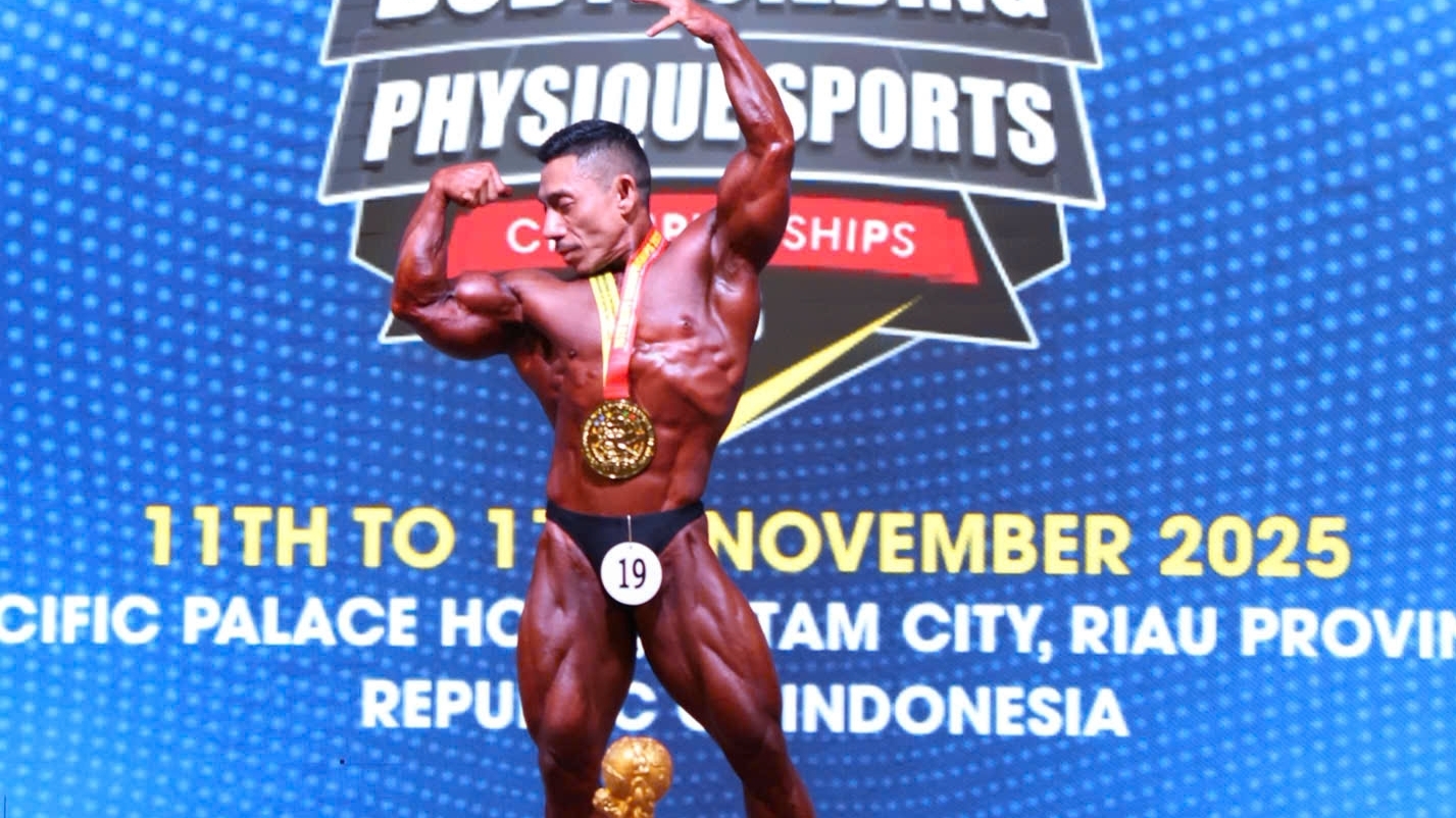 Phạm Văn Mách lần thứ 7 vô địch thế giới: Hành trình bền bỉ của “kiến càng” ở tuổi 49