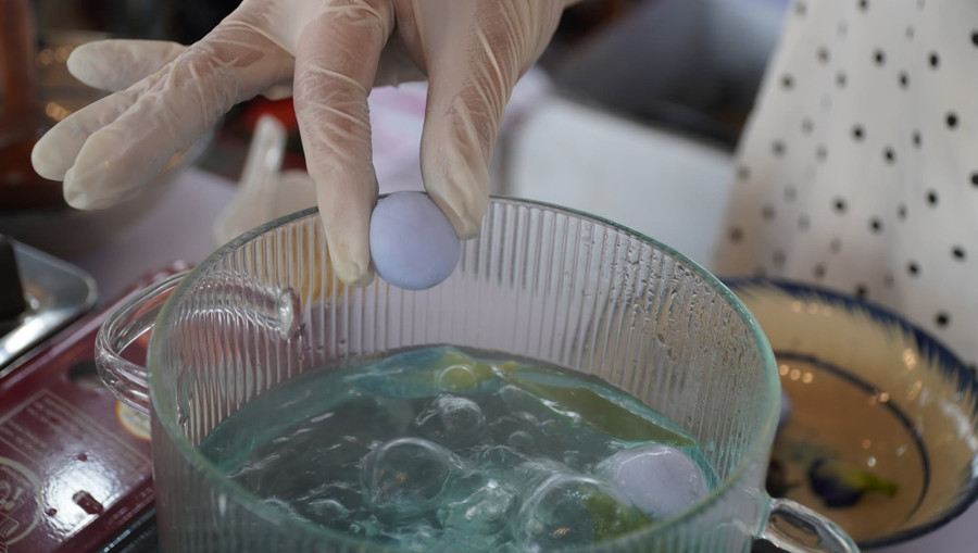 Món chè cua độc lạ tại Ngày hội Cua Cà Mau Món chè cua độc lạ tại Ngày hội Cua Cà Mau