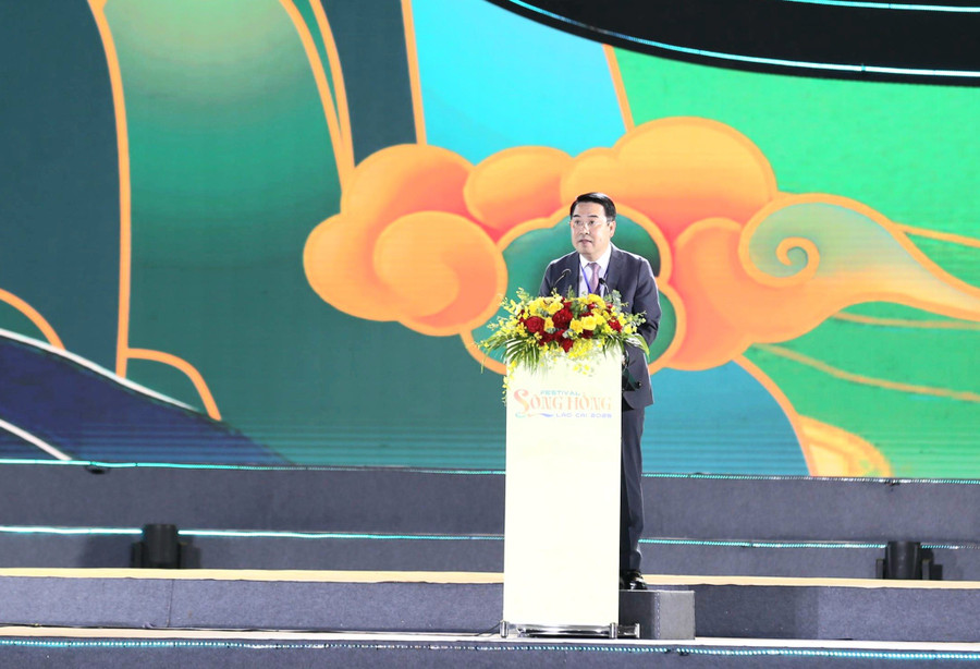 Lào Cai kết nối thương mại quốc tế tại Festival Sông Hồng năm 2025 Lào Cai kết nối thương mại quốc tế tại Festival Sông Hồng năm 2025