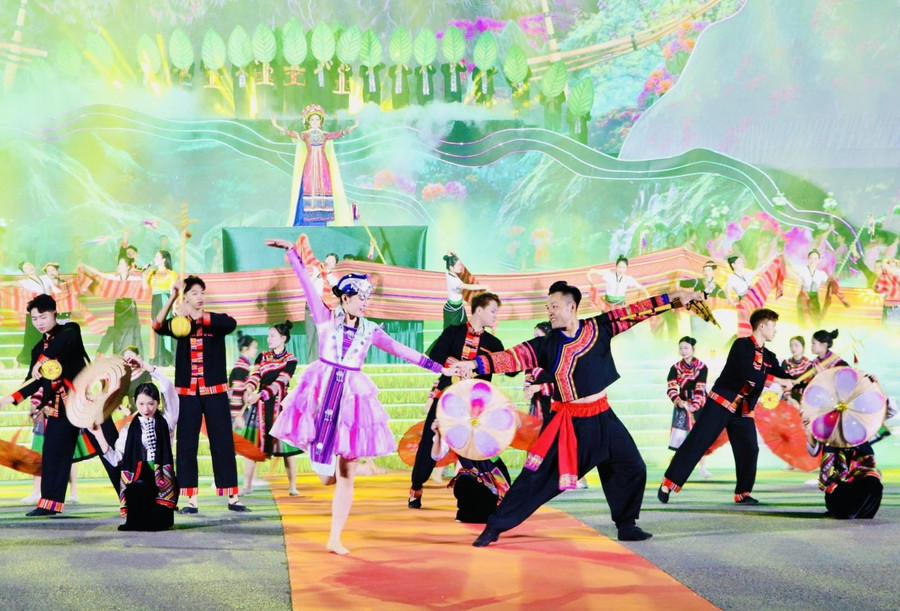 Đặc sắc đêm khai mạc Tuần Du lịch - Văn hóa Lai Châu năm 2025 Đặc sắc đêm khai mạc Tuần Du lịch - Văn hóa Lai Châu năm 2025