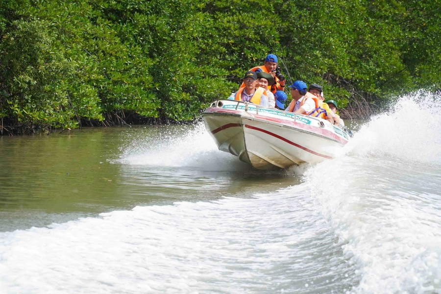 Xây dựng thương hiệu du lịch Cà Mau mang tầm quốc gia Xây dựng thương hiệu du lịch Cà Mau mang tầm quốc gia