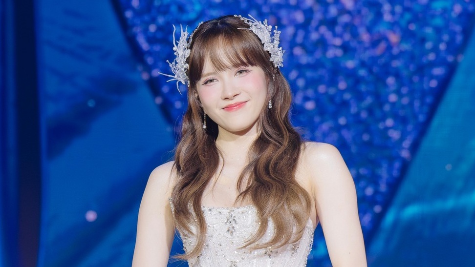 Thiều Bảo Trâm gây tranh cãi với bài hát "Chưa quên người yêu cũ"