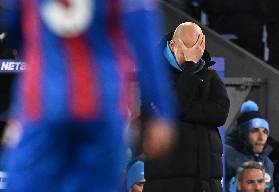 Man City lộ rõ điểm yếu chí tử