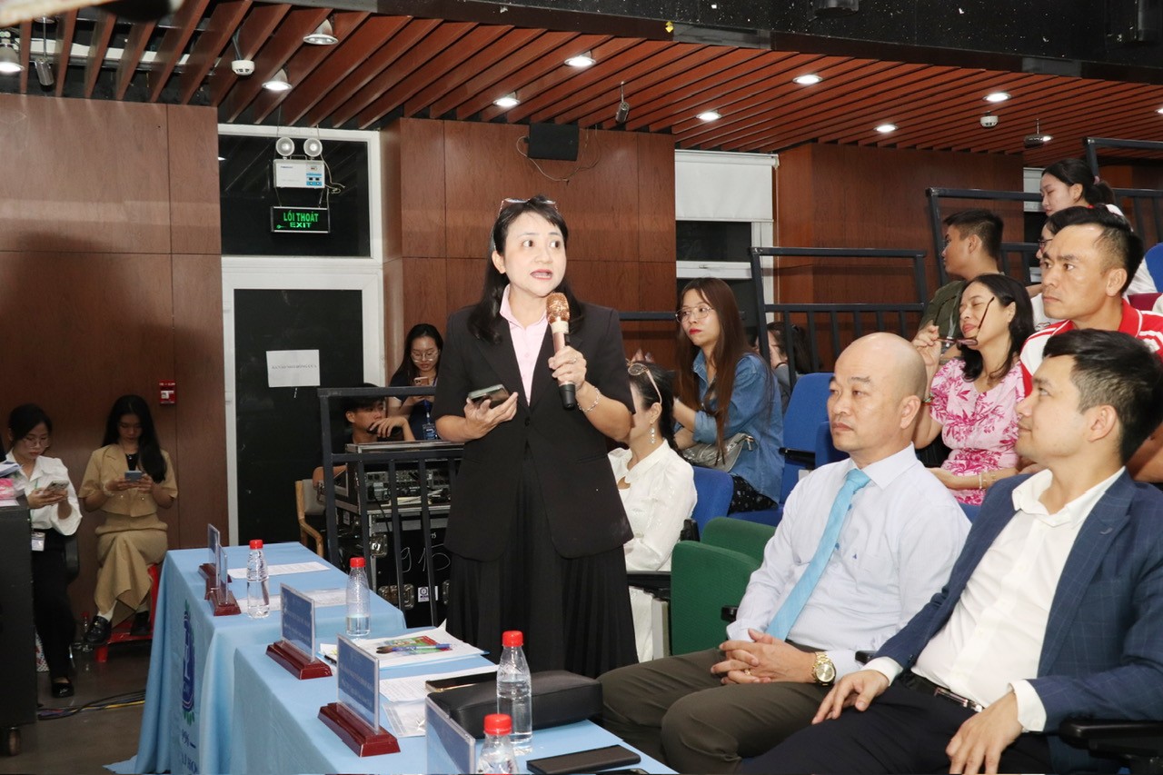 Tuyên truyền giáo dục sức khỏe tình dục, sinh sản cho sinh viên tại Trường Đại học Luật TP HCM: Lan tỏa kiến thức, xây nền tảng cho một thế hệ trẻ Tuyên truyền giáo dục sức khỏe tình dục, sinh sản cho sinh viên tại Trường Đại học Luật TP HCM: Lan tỏa kiến thức, xây nền tảng cho một thế hệ trẻ