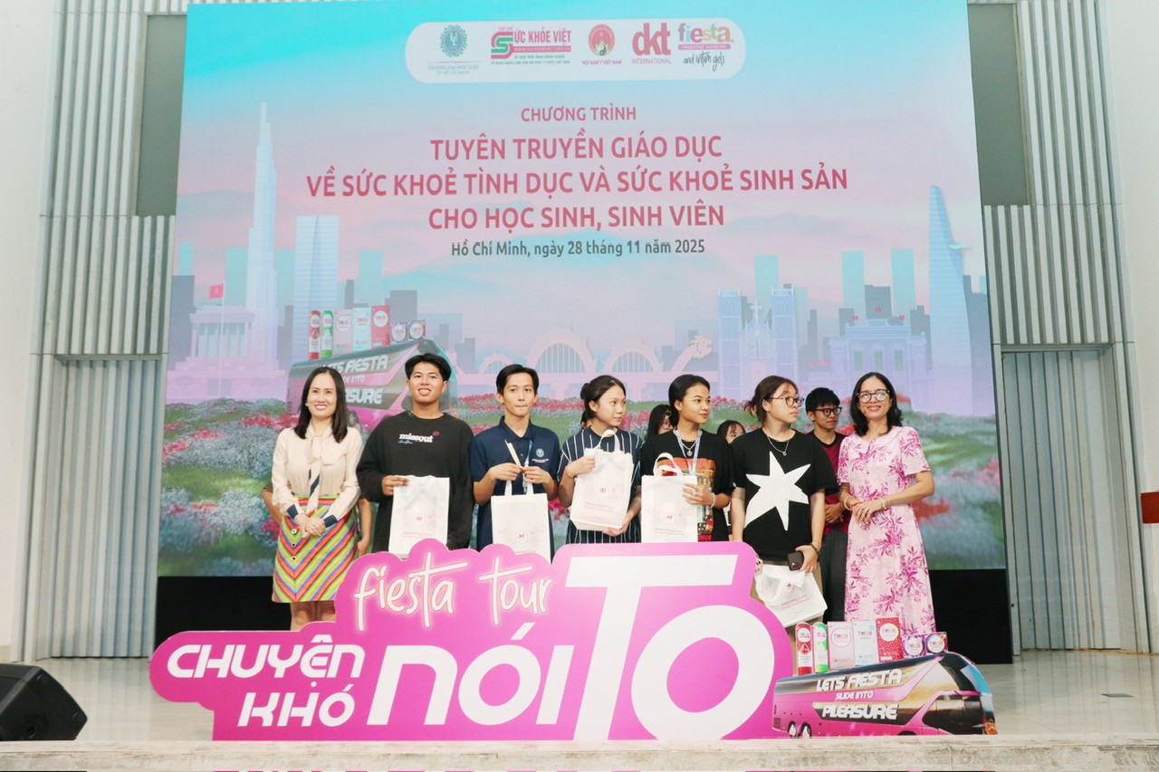 Tuyên truyền giáo dục sức khỏe tình dục, sinh sản cho sinh viên tại Trường Đại học Luật TP HCM: Lan tỏa kiến thức, xây nền tảng cho một thế hệ trẻ Tuyên truyền giáo dục sức khỏe tình dục, sinh sản cho sinh viên tại Trường Đại học Luật TP HCM: Lan tỏa kiến thức, xây nền tảng cho một thế hệ trẻ