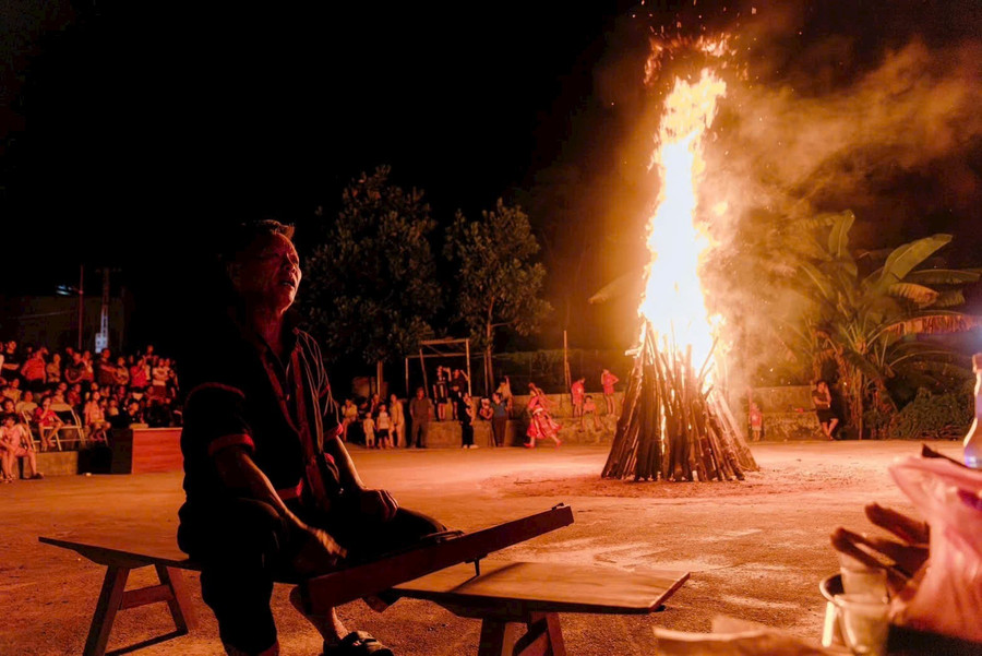 Tuyên Quang lần đầu tổ chức Lễ hội Nhảy lửa, tôn vinh nét văn hóa Pà Thẻn Tuyên Quang lần đầu tổ chức Lễ hội Nhảy lửa, tôn vinh nét văn hóa Pà Thẻn