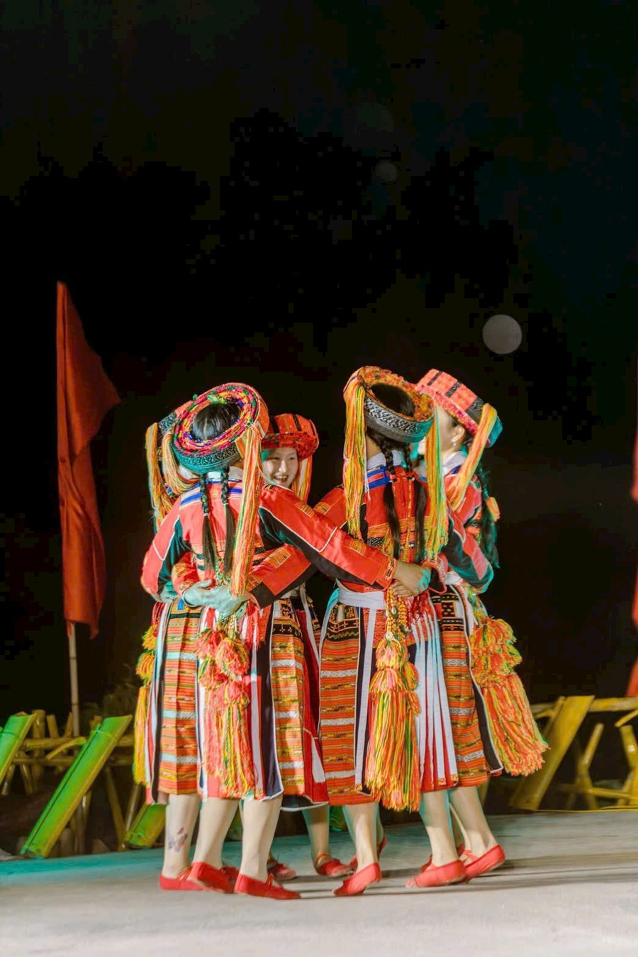 Tuyên Quang lần đầu tổ chức Lễ hội Nhảy lửa, tôn vinh nét văn hóa Pà Thẻn Tuyên Quang lần đầu tổ chức Lễ hội Nhảy lửa, tôn vinh nét văn hóa Pà Thẻn