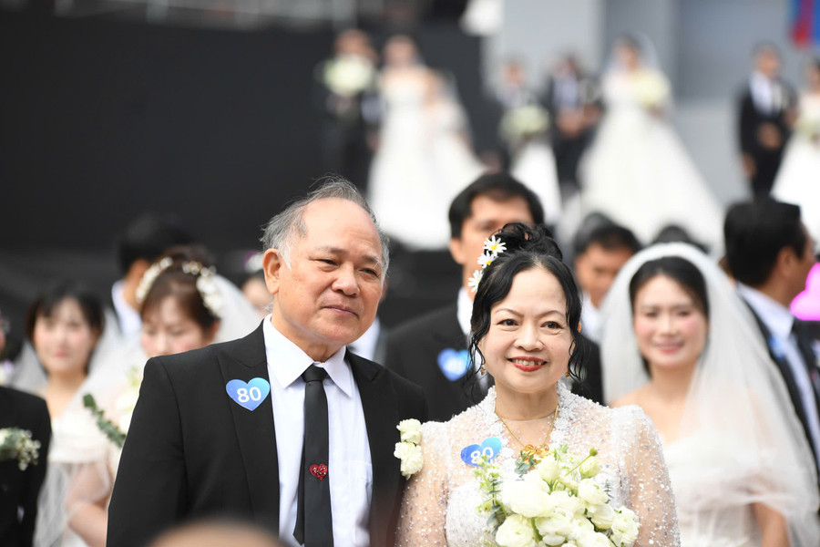 Vietnam Happy Fest 2025 mở màn rộn ràng tại Hồ Gươm Vietnam Happy Fest 2025 mở màn rộn ràng tại Hồ Gươm