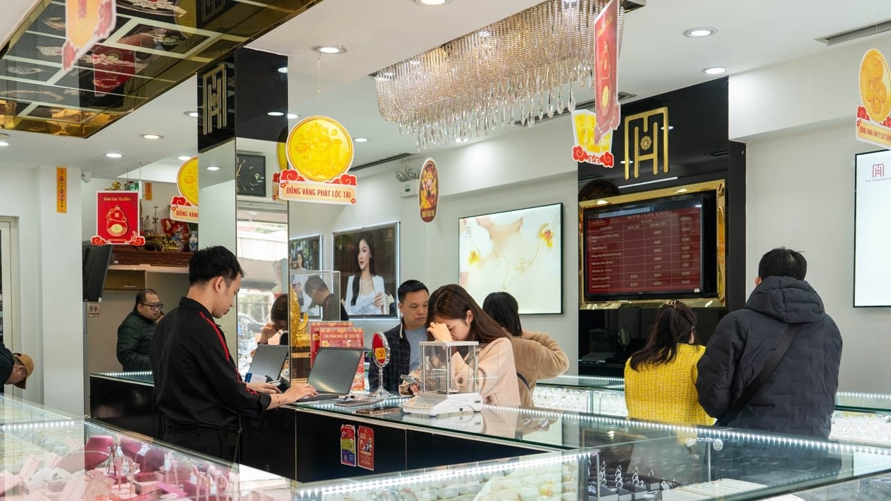 Giá vàng hôm nay 11/12: Tiến sát mốc 155 triệu đồng/lượng Giá vàng hôm nay 11/12: Tiến sát mốc 155 triệu đồng/lượng