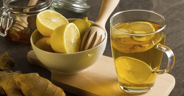 Nước chanh gừng ấm: Thức uống tốt cho hệ miễn dịch mùa đông Nước chanh gừng ấm: Thức uống tốt cho hệ miễn dịch mùa đông
