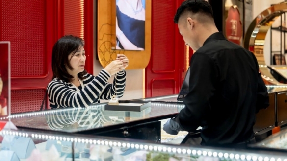 Giá vàng hôm nay 18/12: "Bám trụ" ở mức 156,2 triệu/lượng