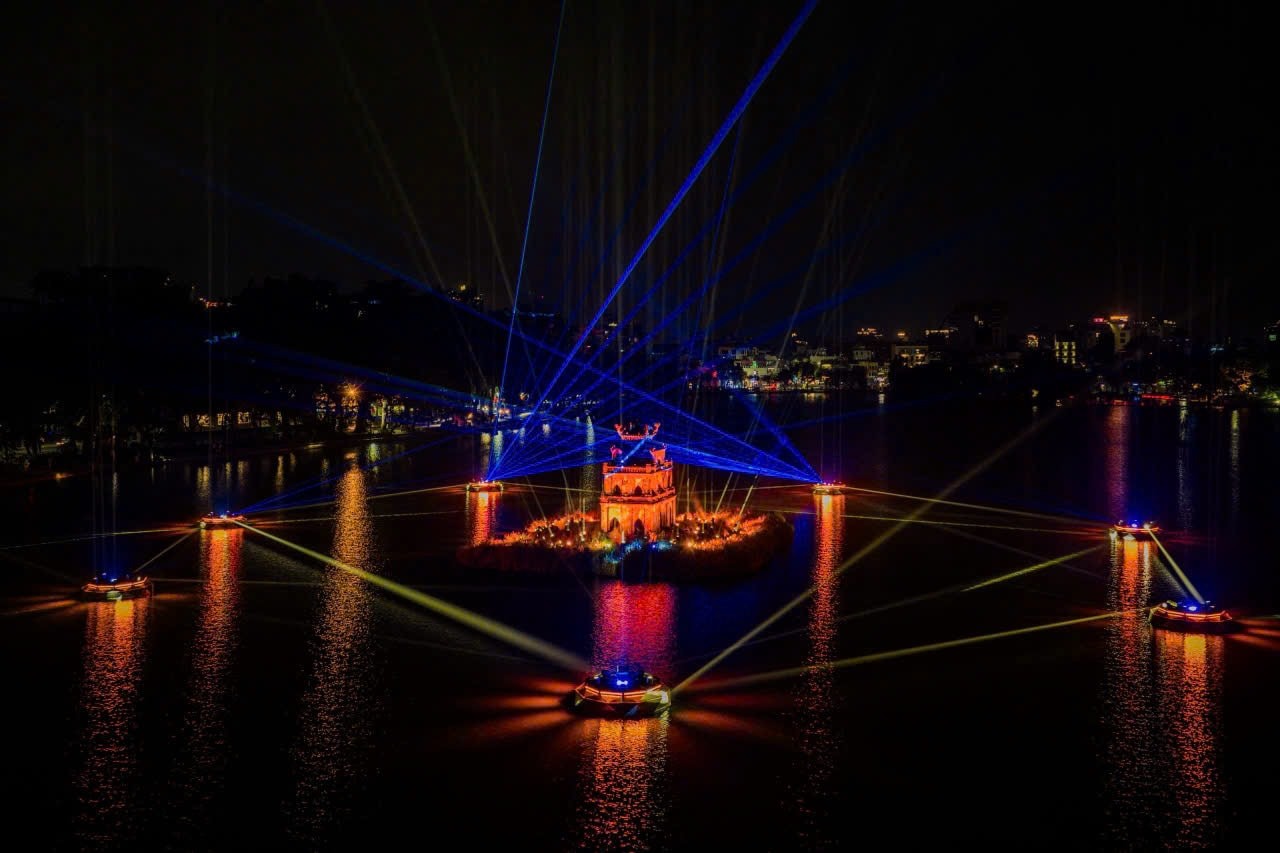 Không thể bỏ lỡ chuỗi chương trình nghệ thuật chào năm mới 2026 tại Hà Nội