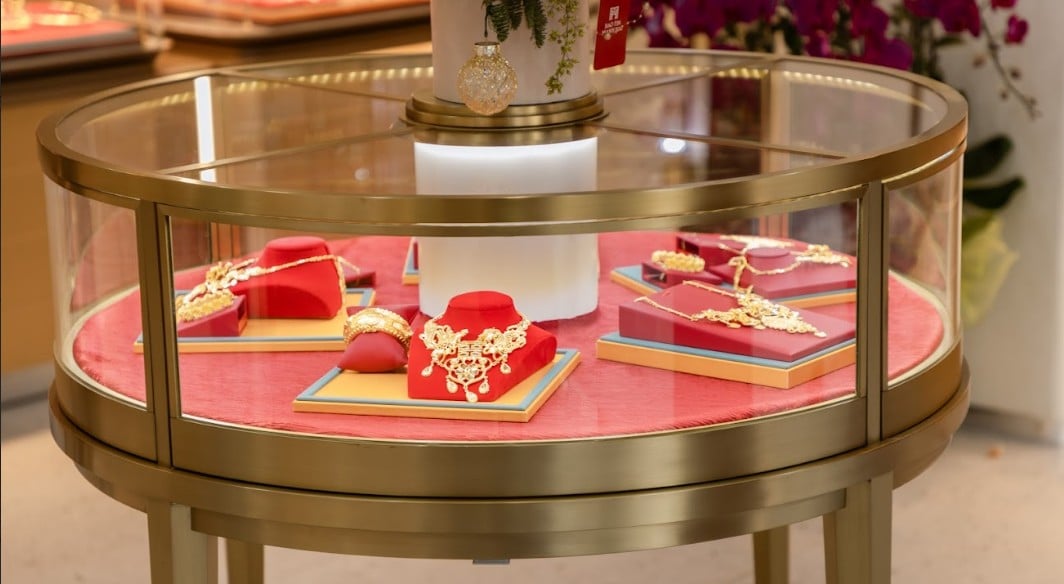 Giá vàng hôm nay 30/12: Liên tục ‘đổ đèo’, giảm tới vài triệu đồng/lượng