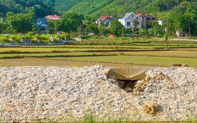 Yên Dũng (Bắc Giang) Dự án kênh tiêu gần 130 tỷ đồng có dấu hiệu hư hỏng -1