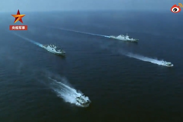 Trung Quốc tập trận đổ bộ tr&ecirc;n Biển Đ&ocirc;ng