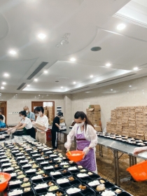 Vì sao ca sĩ Phi Nhung mắc Covid-19?